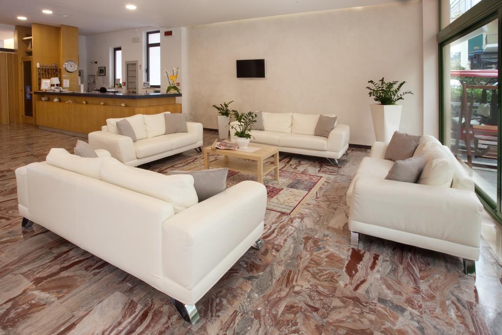 Hotel International Gabicce Mare Ngoại thất bức ảnh