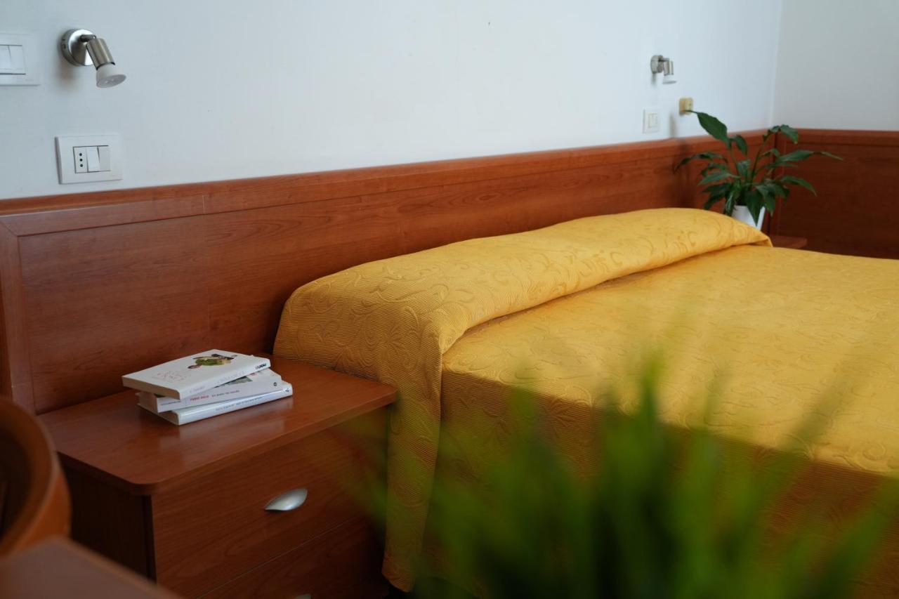 Hotel International Gabicce Mare Ngoại thất bức ảnh