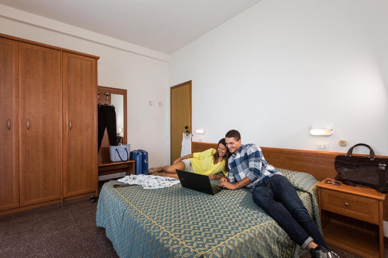 Hotel International Gabicce Mare Ngoại thất bức ảnh