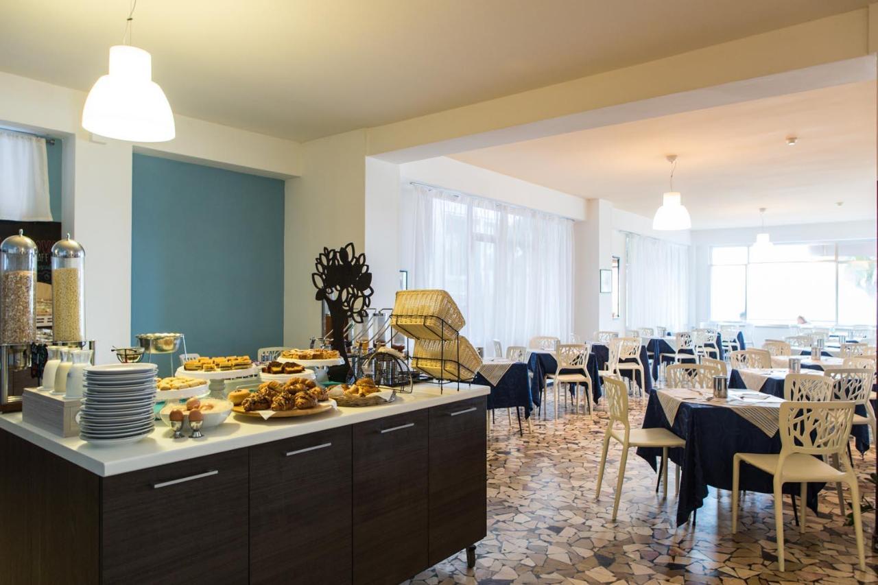 Hotel International Gabicce Mare Ngoại thất bức ảnh