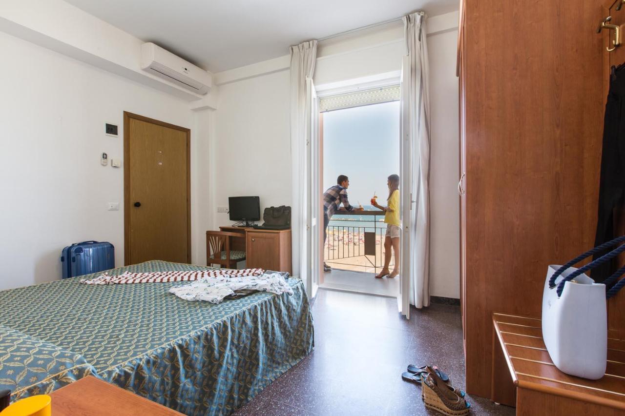 Hotel International Gabicce Mare Ngoại thất bức ảnh