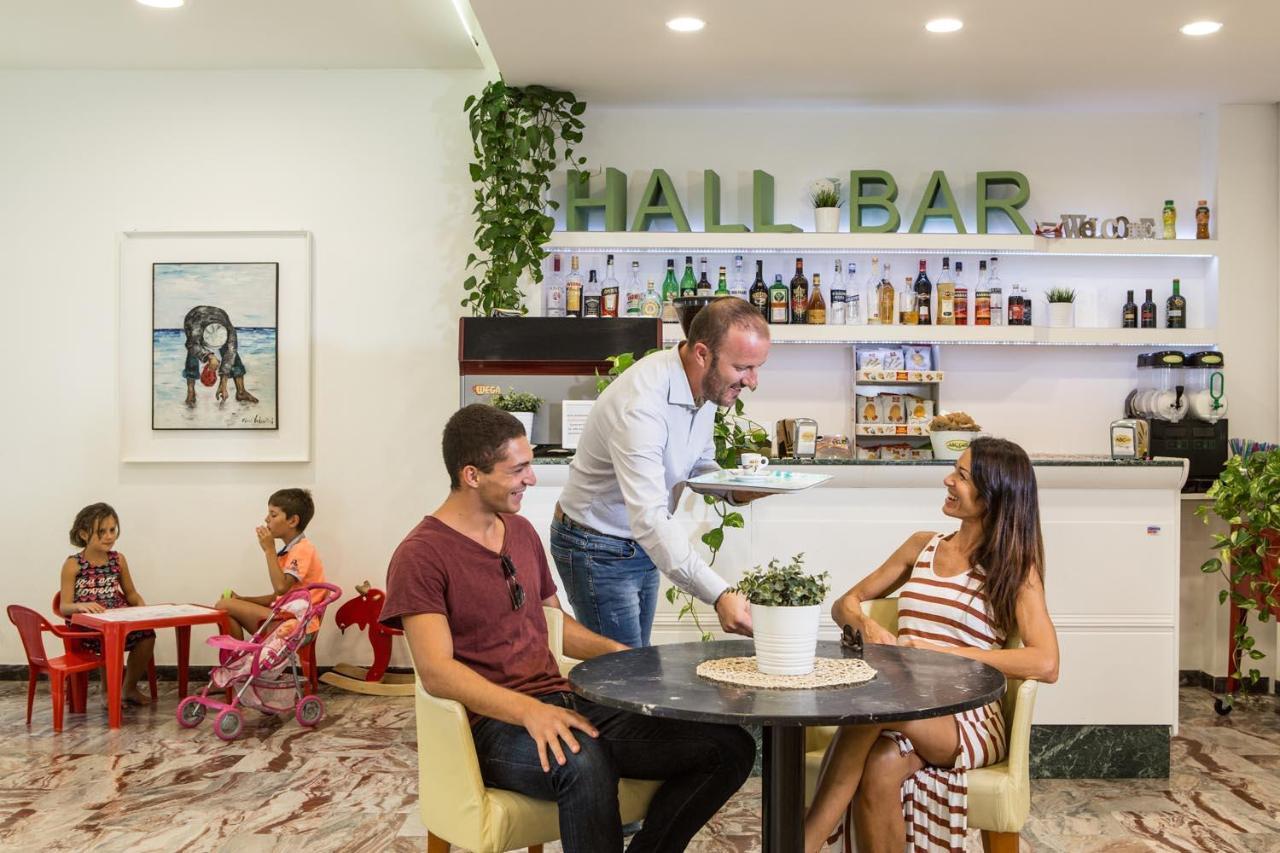 Hotel International Gabicce Mare Ngoại thất bức ảnh