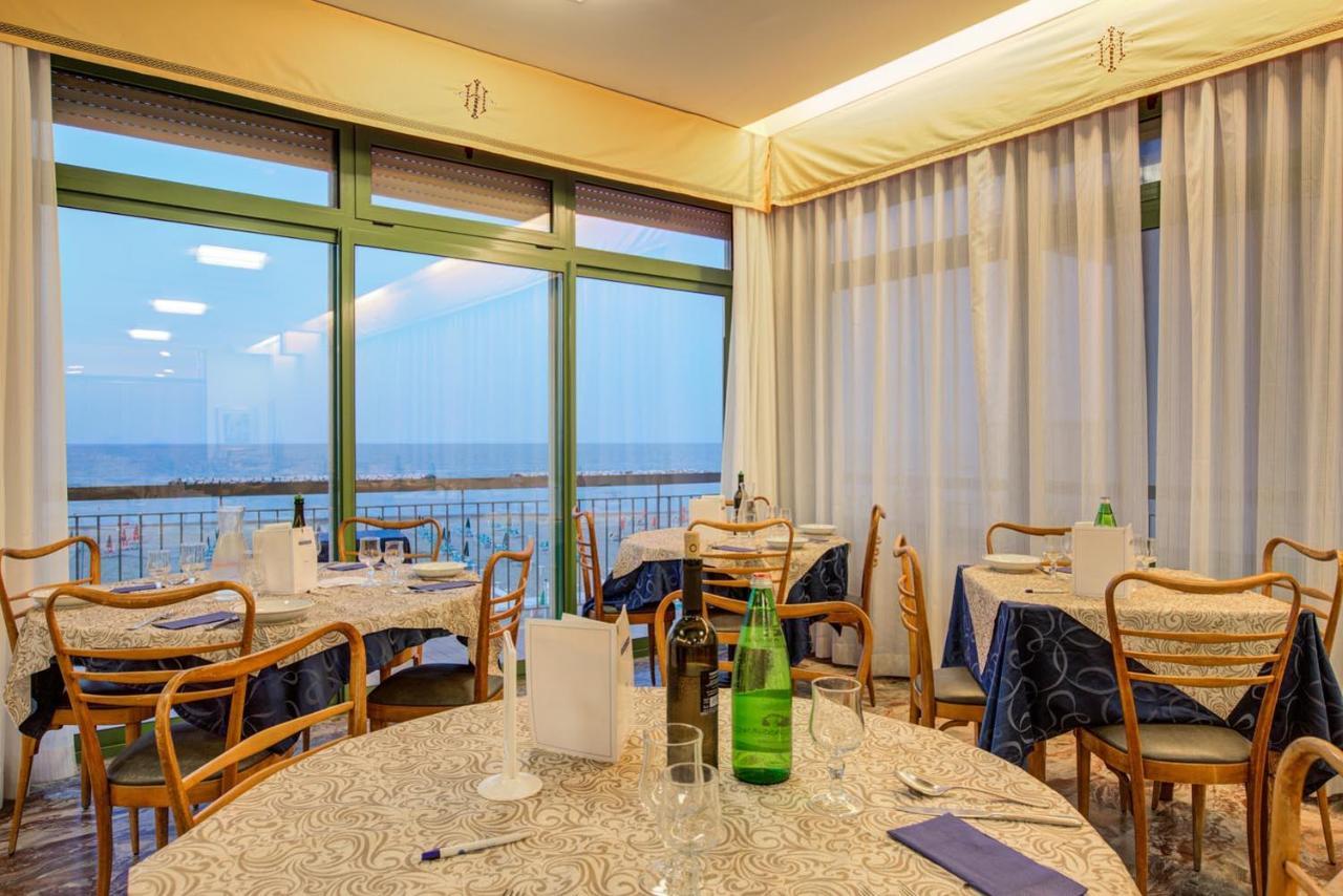 Hotel International Gabicce Mare Ngoại thất bức ảnh
